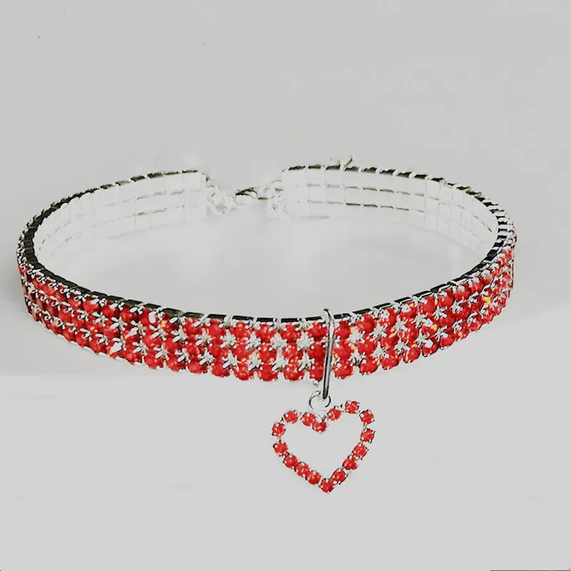 Nuovo collare per cani e gatti Collari per animali domestici con strass elastici a tre file Collana con decorazione d'amore Ornamento per cuccioli di gattino Forniture per animali domestici