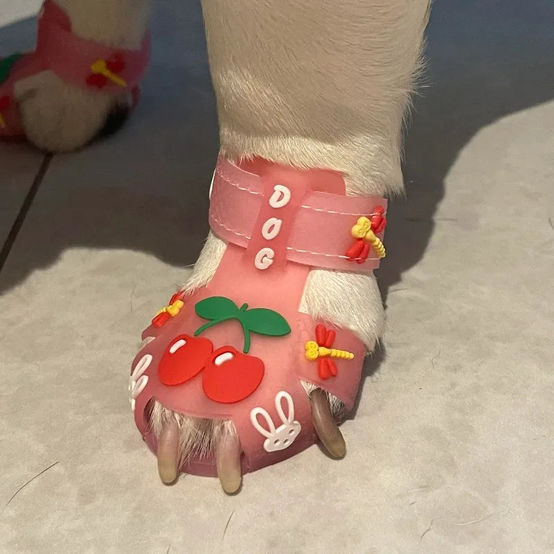 Sandali estivi per cani Cartoon Stivali da pioggia traspiranti antiscivolo alla moda Prodotto per animali domestici resistente all'usura impermeabile Accessori per esterni