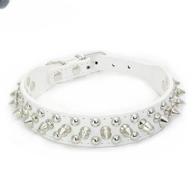 Collare per cani da compagnia in pelle regolabile Forniture per tracolla Collare per cani a spillo con rivetti punk in pelle PU Collari per animali domestici per cani di piccola taglia