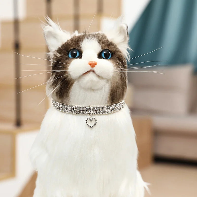 Nuovo collare per cani e gatti Collari per animali domestici con strass elastici a tre file Collana con decorazione d'amore Ornamento per cuccioli di gattino Forniture per animali domestici